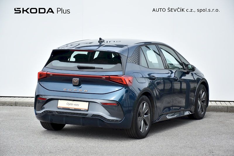 Cupra Born (2021) 150 KW 58kWh Baterka - fotka 2 z 28