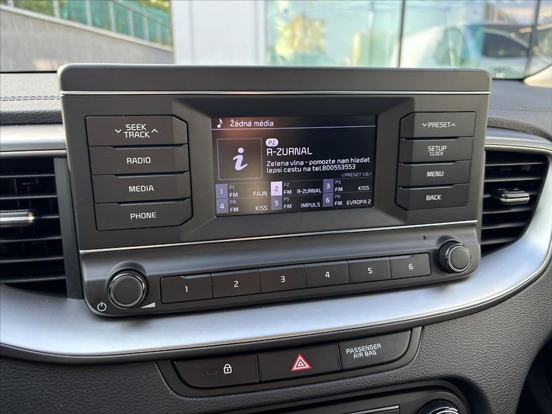 Kia Ceed 1,0 TGDi Fresh 1.ČR ZÁRUKA - fotka 19 z 35