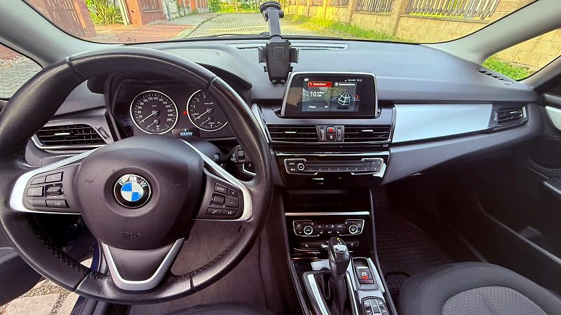 BMW Řada 2 (2018) 218i Active Tourer - fotka 7 z 11