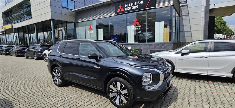 Mitsubishi Outlander 2,4 PHEV 4x4  INSTYLE - fotografie inzerátu
