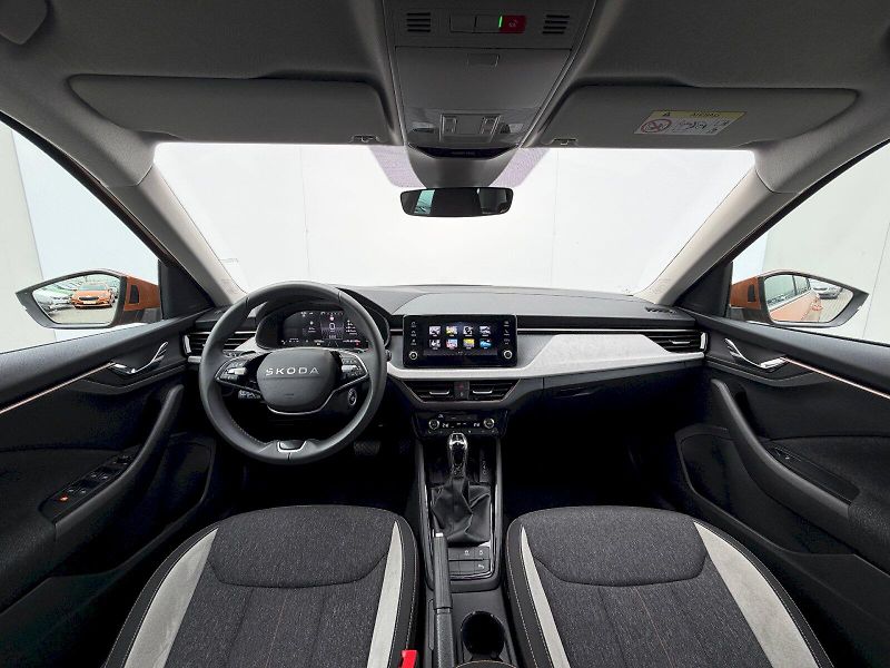 Škoda Kamiq (2025) 1.0 TSI 85kW DSG Top Selection - fotka 9 z 35