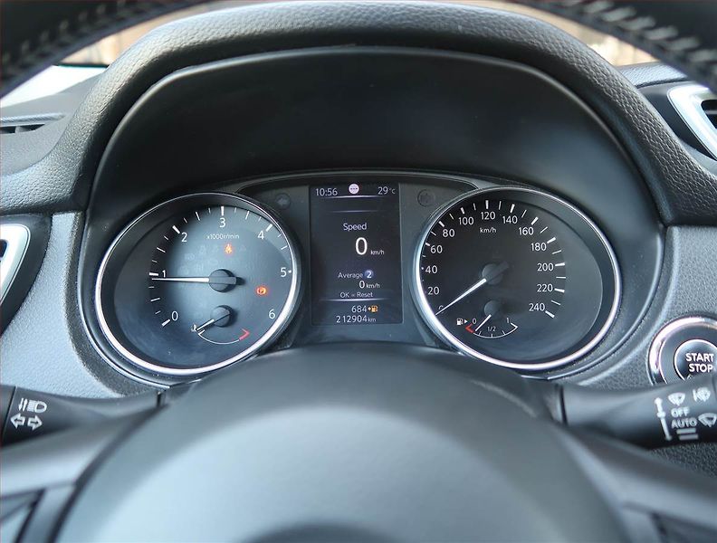 Nissan Qashqai (2018) 1.5 dCi, Serv.kniha, Navi - fotka 11 z 20