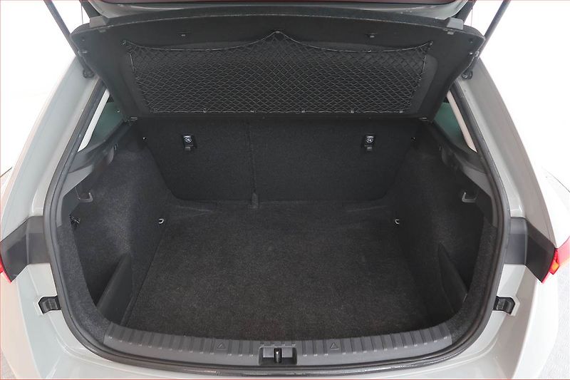 Škoda Scala (2019) 1.5 TSI, Automat, Serv.kniha - fotka 13 z 18