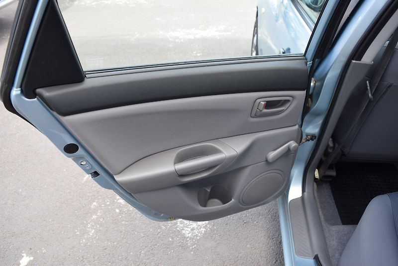 Mazda 3 (2007) 1.4 16v BK 62kw COMFORT 2x ALU - fotka 13 z 36