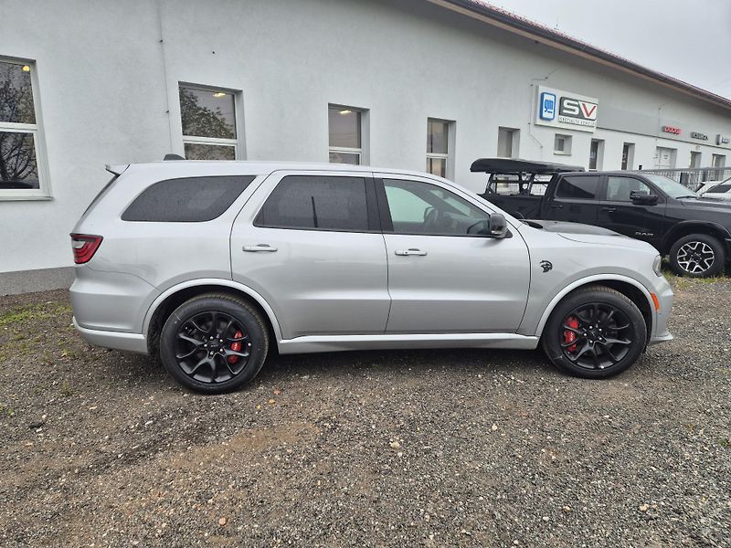 Dodge Durango (2025) SRT HELLCAT SILVER BULLET - fotka 4 z 9