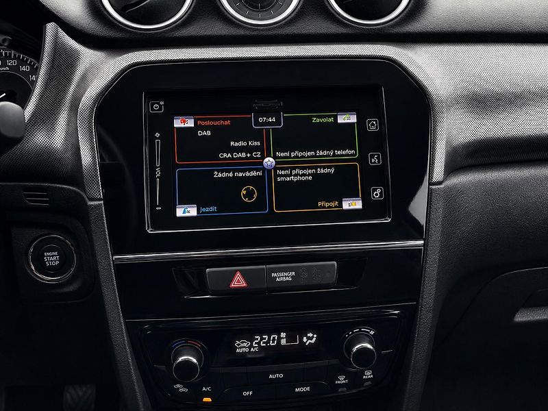 Suzuki Vitara (2020) 1.4 BoosterJet 103 kW LIMITED - fotka 18 z 33