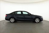 Audi A4 (2010) 2.0 TDI, nová STK - náhled 6