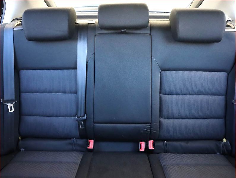 Škoda Octavia (2008) 1.9 TDI DPF, Serv.kniha - fotka 10 z 17