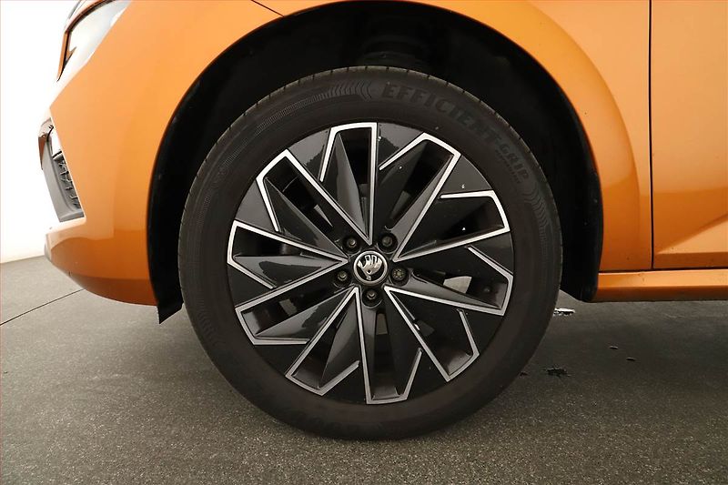Škoda Kamiq (2024) 1.0 TSI, MONTE CARLO, AUTOMAT - fotka 12 z 15