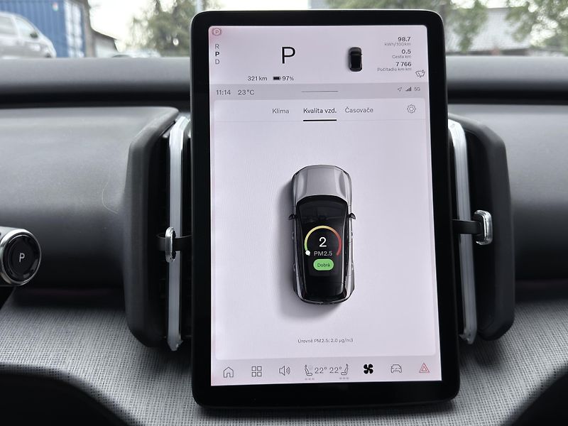 Volvo EX30 P8 CC AWD ULTRA / + sada pneu  - fotka 49 z 52