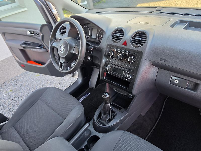 Volkswagen Caddy 1.6 TDI  - fotka 40 z 40