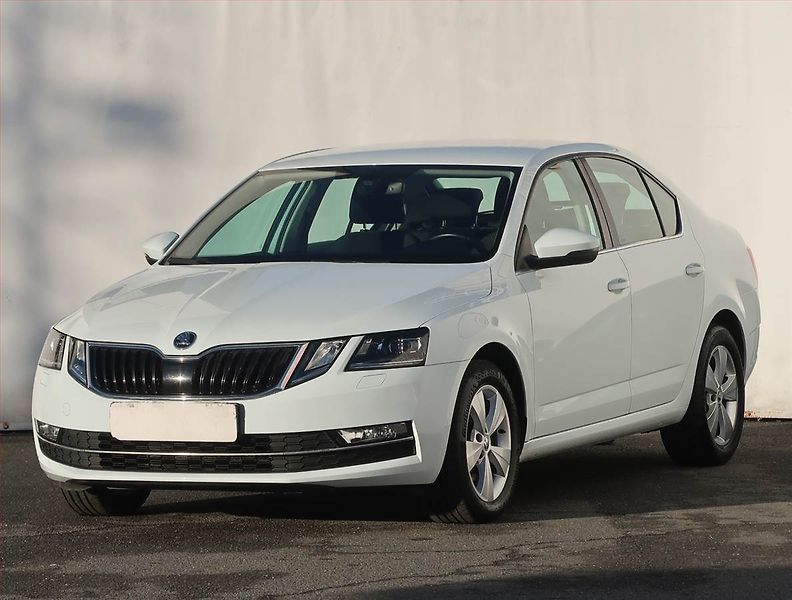 Škoda Octavia (2018) Style 1.4 TSI, Tempomat - fotka 2 z 21