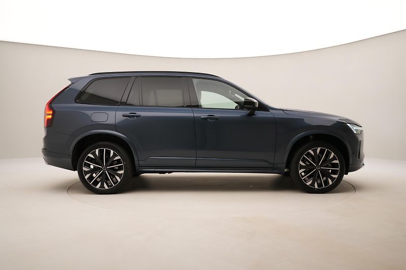 Volvo XC90 (2026) B5 AWD AUT DARK PLUS 7míst - fotka 13 z 70