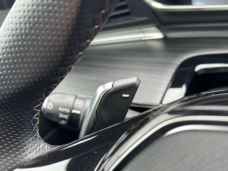 Peugeot 508 GT PACK HYBRID 225 e-EAT8 1.6 - fotka 14 z 27