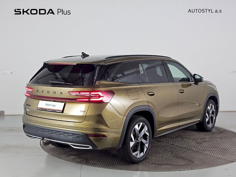 Škoda Kodiaq (2025) 2.0TDi 142kW 4x4 SPORTLINE 7S - fotka 2 z 34