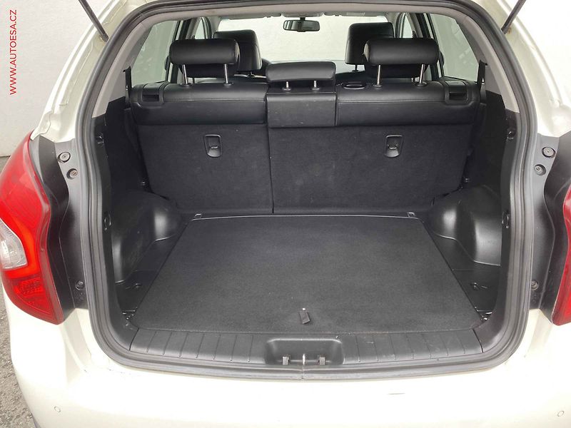 SsangYong Korando (2015) 2.0 TD 4x4, AT, TZ, kůže - fotka 7 z 16