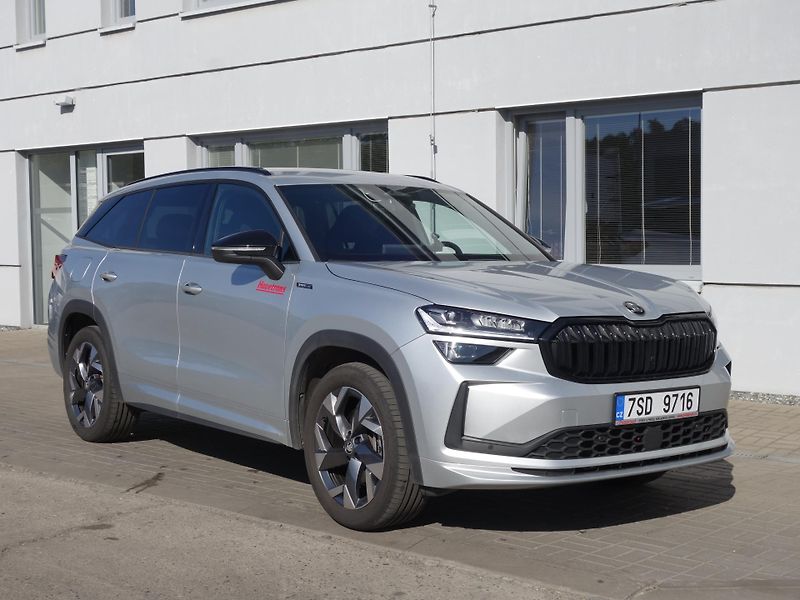 Škoda Kodiaq (2025) 2.0 TDI 142 kW 4x4 Sportline - fotka 2 z 35