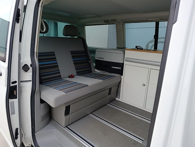 Volkswagen California BEACH 2.0TDI 103kW  - fotka 16 z 33