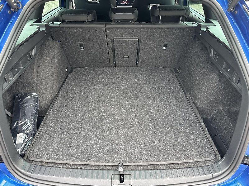 Škoda Octavia (2023) Combi 2.0 TDI DSG Sportline - fotka 30 z 36