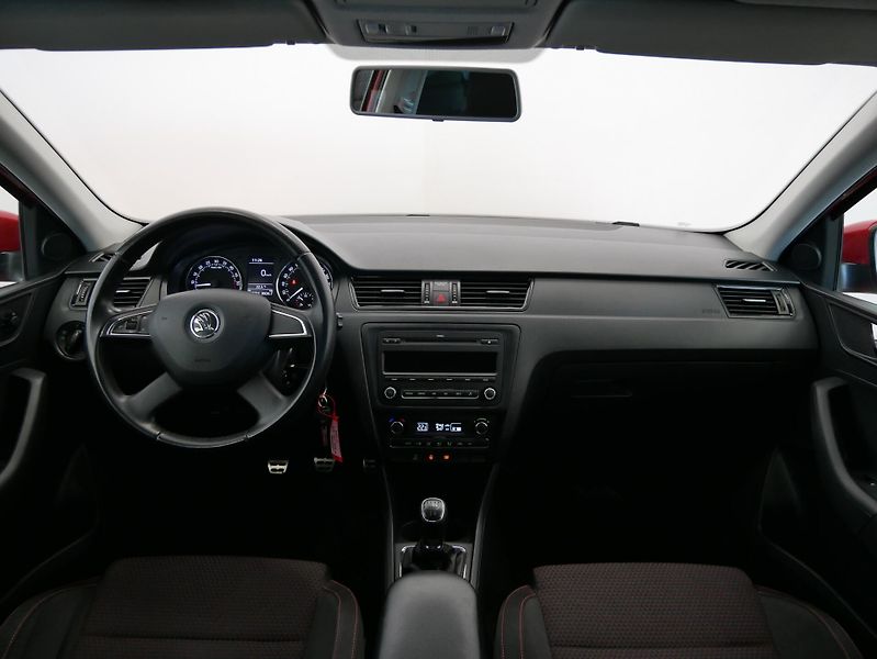 Škoda Rapid - fotka 5 z 24