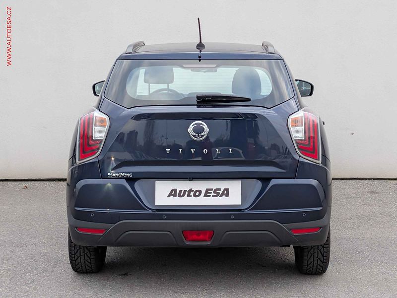 SsangYong Tivoli (2023) 1.5T, ČR, AC, tempo, kamera - fotka 5 z 15