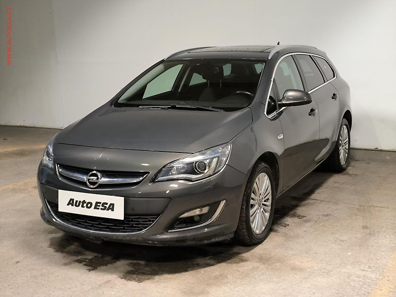 Opel Astra (2016) 1.6 CDTi, Sport, bixen, navi - fotka 3 z 17
