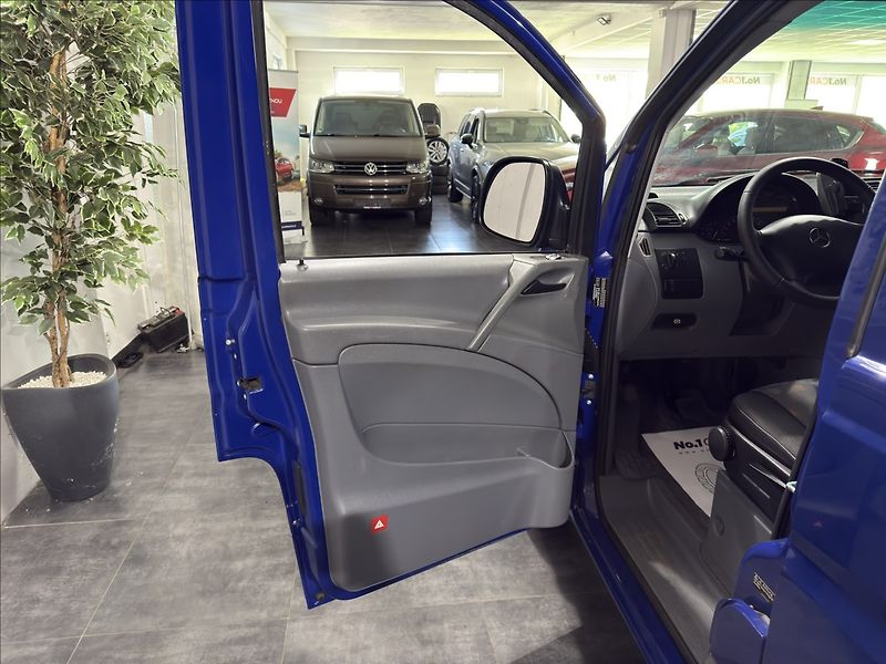 Mercedes-Benz Vito 2,2   CDI ČIDLA TAŽNÉ 6 MÍST - fotka 6 z 26