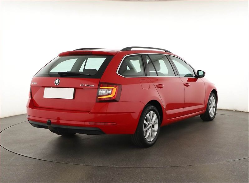 Škoda Octavia (2019) 1.5 TSI, ČR,1.maj, Tempomat - fotka 5 z 19
