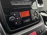 Peugeot Boxer (2019) L1H1 BlueHDi 140k MAN6 9 míst - náhled 19