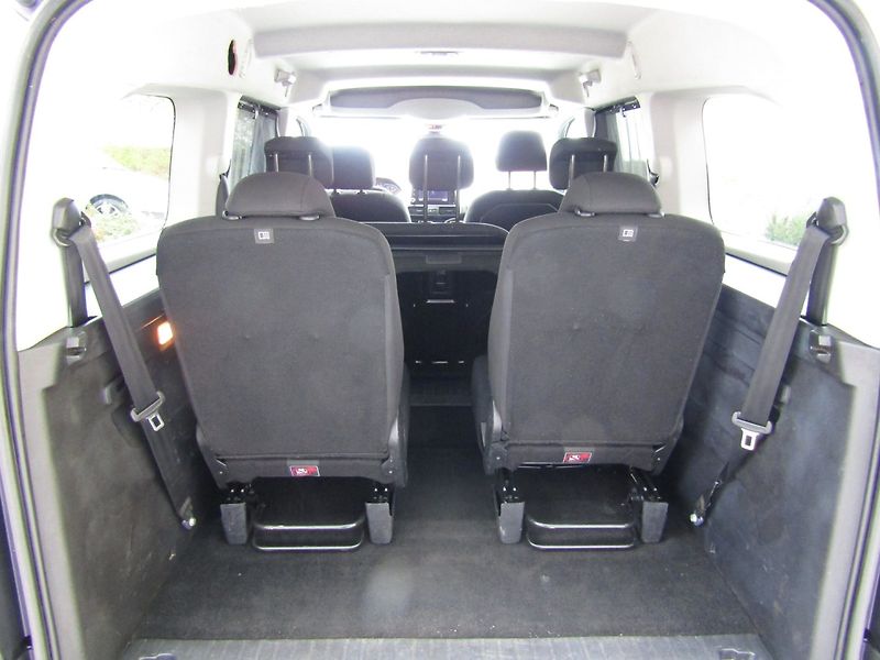 Peugeot Rifter (2020) 1.5 HDI LONG  7 MÍST - fotka 22 z 39
