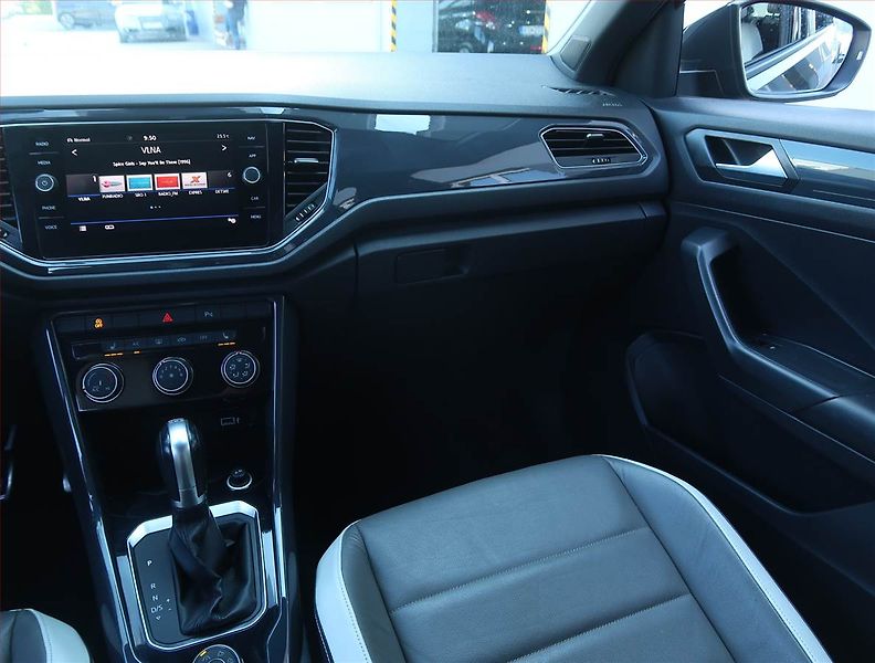 Volkswagen T-Roc (2018) 2.0 TDI 4Motion, 4X4, Automat - fotka 8 z 18