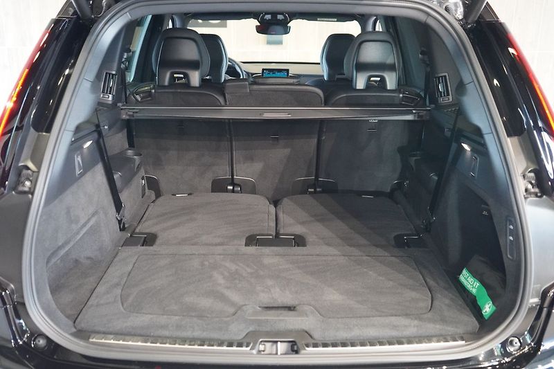 Volvo XC90 T8 PLUS Black Edition, Vzduch - fotka 15 z 50
