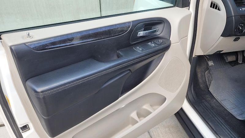 Dodge Grand Caravan 3,6i - fotka 16 z 20