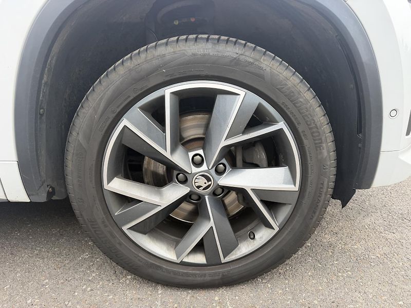 Škoda Kodiaq SPORTLINE 2,0D147kW 4x4 7sed - fotka 11 z 24