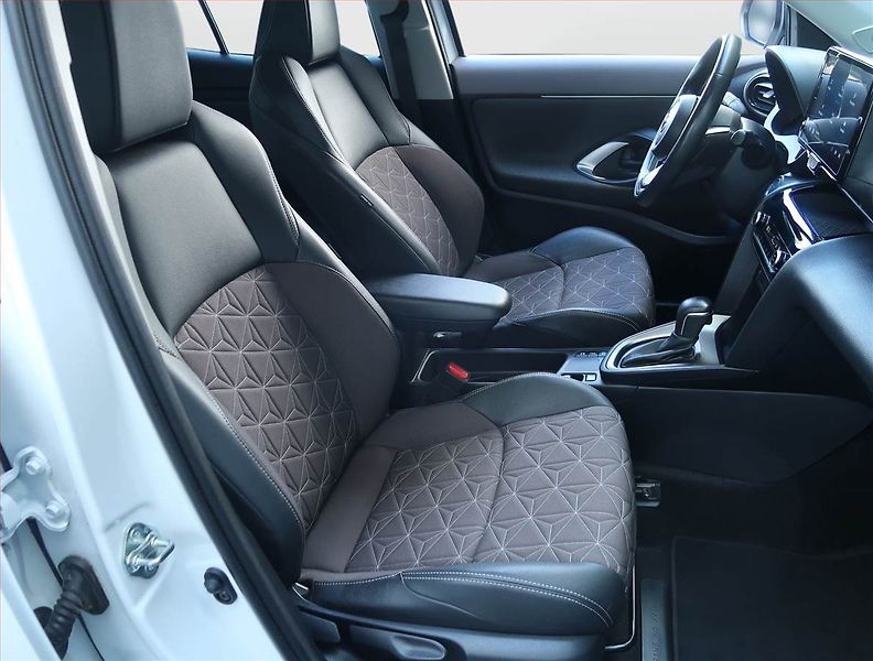 Toyota Yaris Cross (2022) 1.5 VVT-iE - fotka 9 z 21