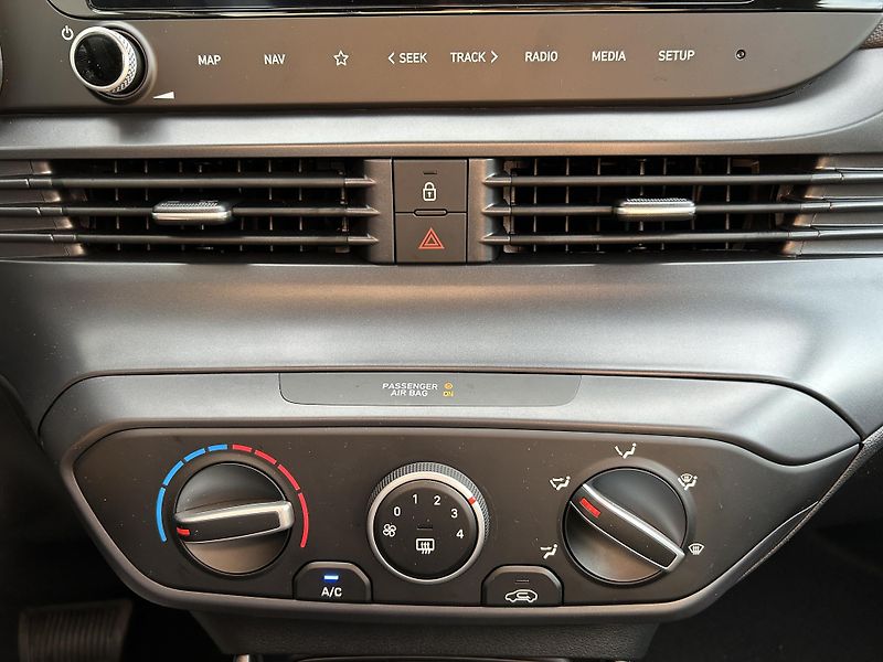 Hyundai i20 26 1,0 T-GDI DCT GO PLUS! 66kW - fotka 27 z 30