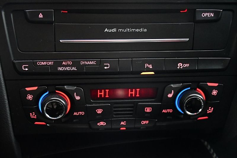 Audi RS 5 4.2 V8 B&O PO VELKÉM SERVISE  - fotka 26 z 45
