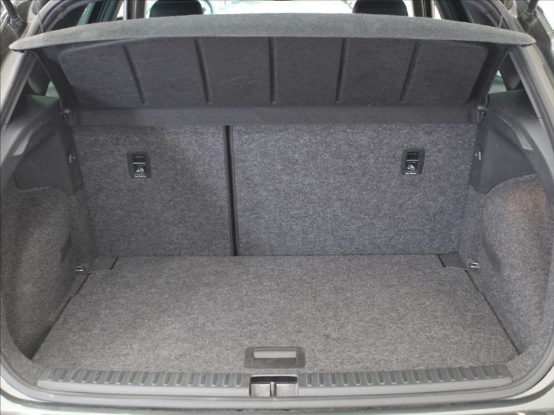 Seat Arona 1,0 TSi DSG Xperience 5L.Zár. - fotka 21 z 23