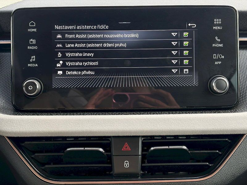 Škoda Kamiq (2025) 1.0 TSI / 85kW / TOP SELECTION - fotka 31 z 35