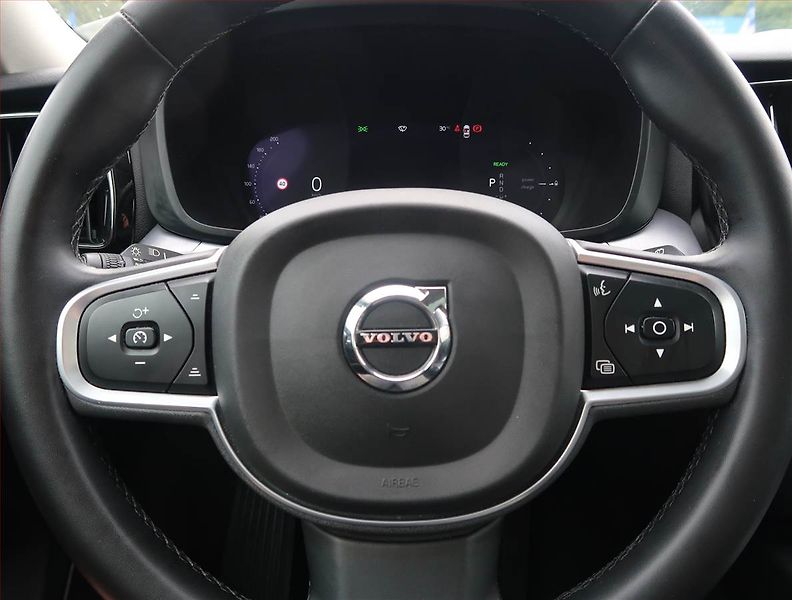 Volvo XC60 (2022) T6 Recharge - fotka 16 z 29