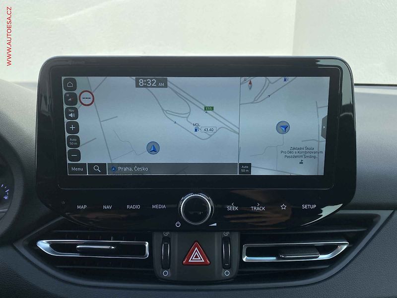 Hyundai i30 (2023) 1.5 T-GDi, 1.maj,ČR, Smart - fotka 16 z 18