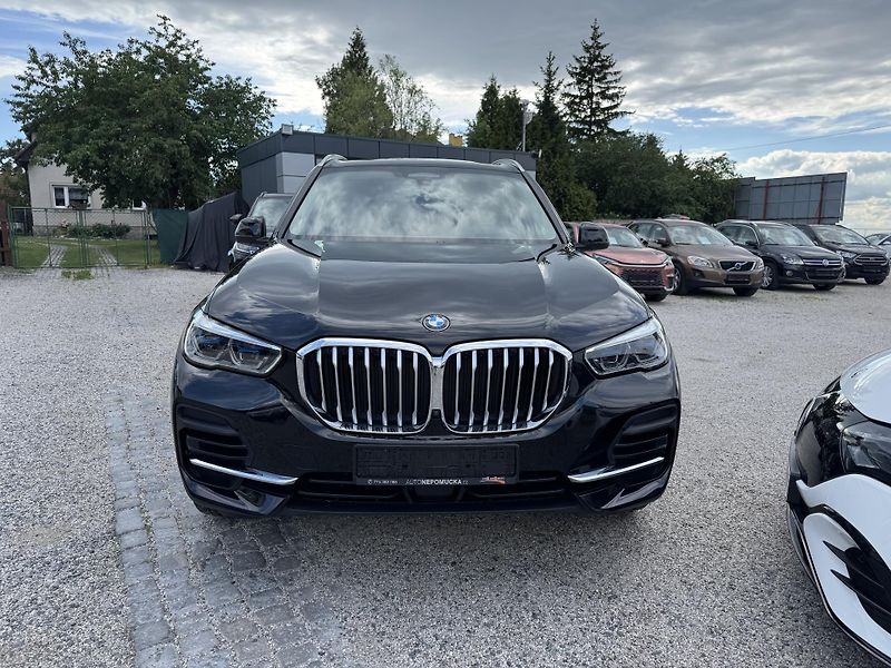BMW X5 (2022)  xDrive40d 250 KW  - fotka 3 z 21
