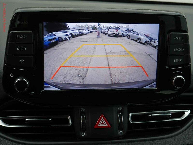 Hyundai i30 (2022) 1.5T-GDi, 2.maj,ČR, servis - fotka 12 z 16