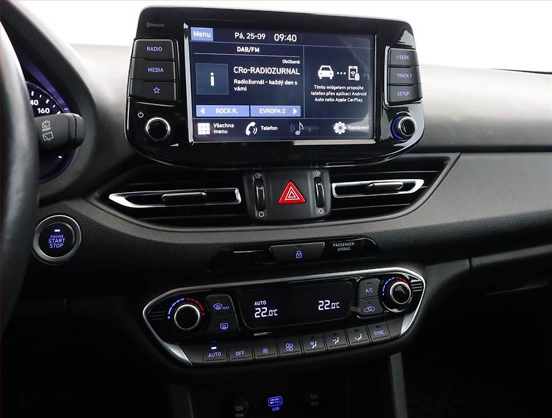 Hyundai i30 (2023) 1.0 T-GDI, Automat, Serv.kniha - fotka 10 z 17