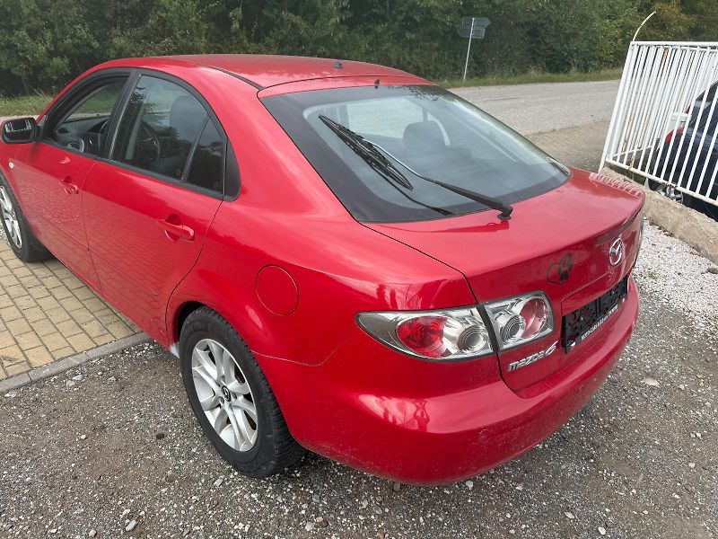 Mazda 6 (2007) 2.0 89kw - fotka 13 z 21