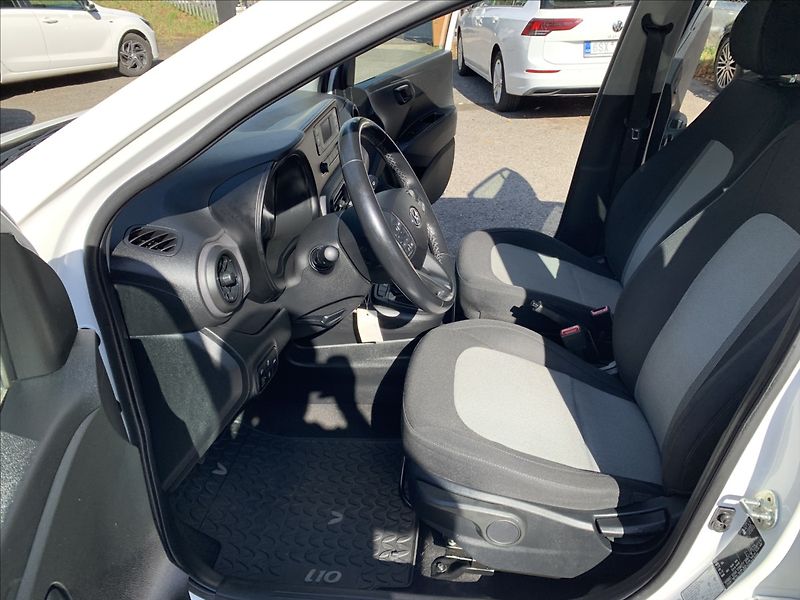 Hyundai i10 1,0 i ČR,1.MAJITEL,SERVISKA - fotka 12 z 17