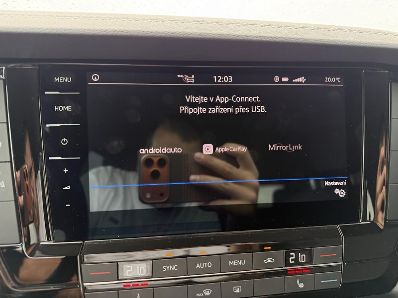 Volkswagen Touareg 3.0 TDI VZDUCH TAŽNÉ ČR DPH! - fotka 20 z 42