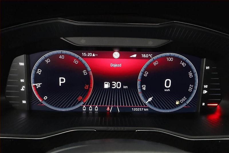 Škoda Superb (2022) Sportline 2.0 TSI - fotka 9 z 20