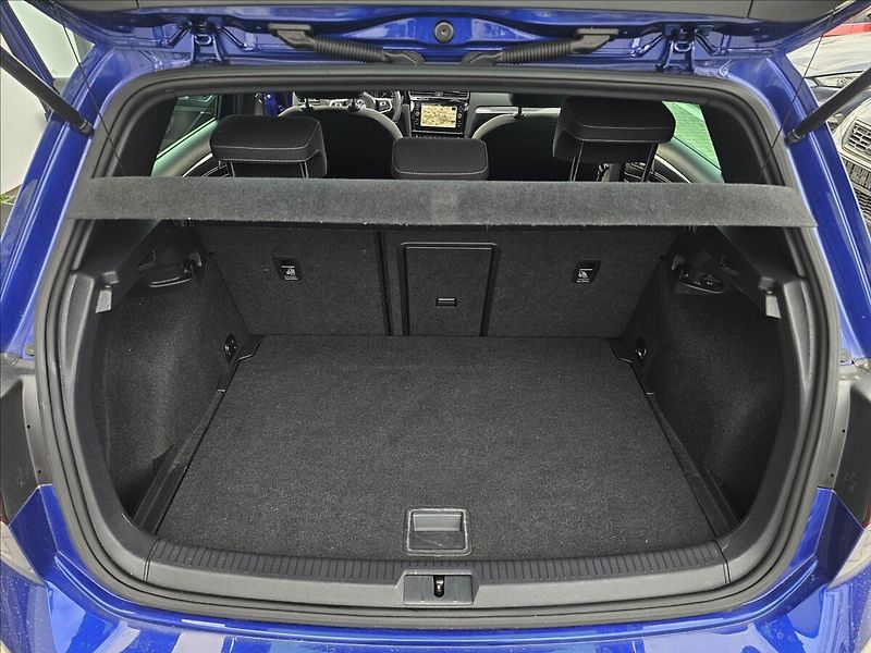 Volkswagen Golf VII 1,4TSi R-Line NAVI ALU - fotka 29 z 43