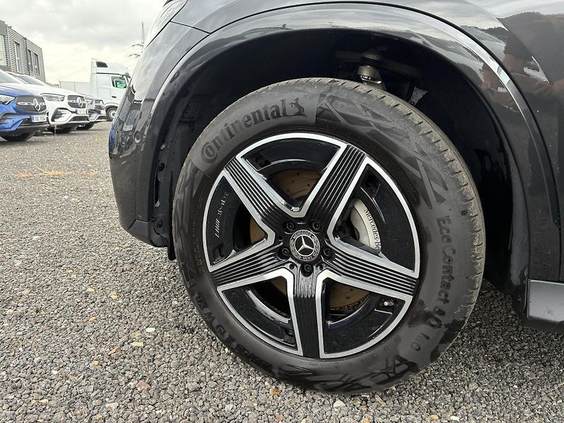Mercedes-Benz GLC (2025) 300de 4MATIC - fotka 12 z 14